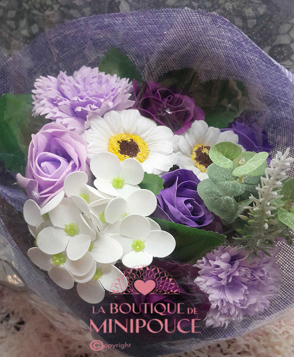 Bouquet de fleurs de savon sur pied