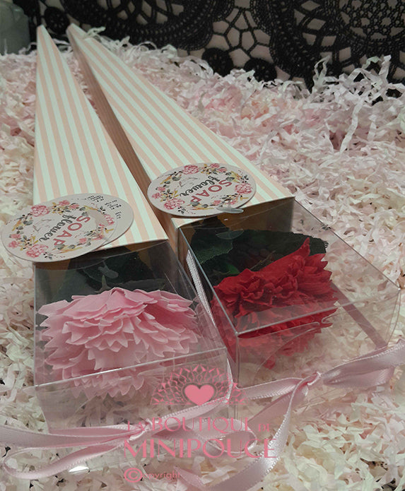 Fleur de savon prête à la vente au détail - Oeillet moyen